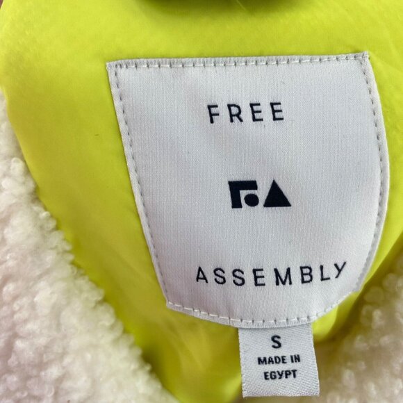 Free Assembly Coat Womens Small Ivory Beige Trim Fleece Zip Pockets Mock Neck - Picture 6 of 11